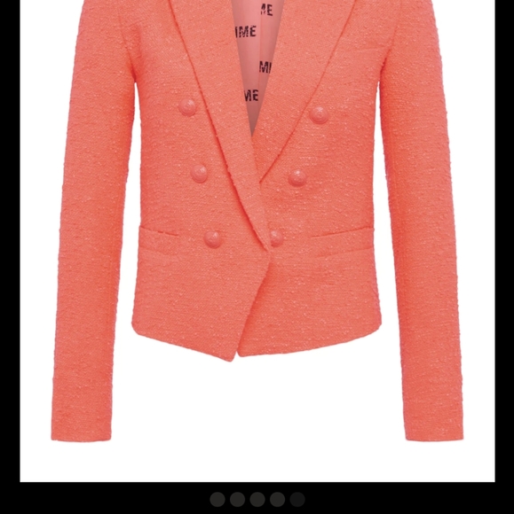 BEAUTIFUL AND CLASIC - Picture 11 of 15